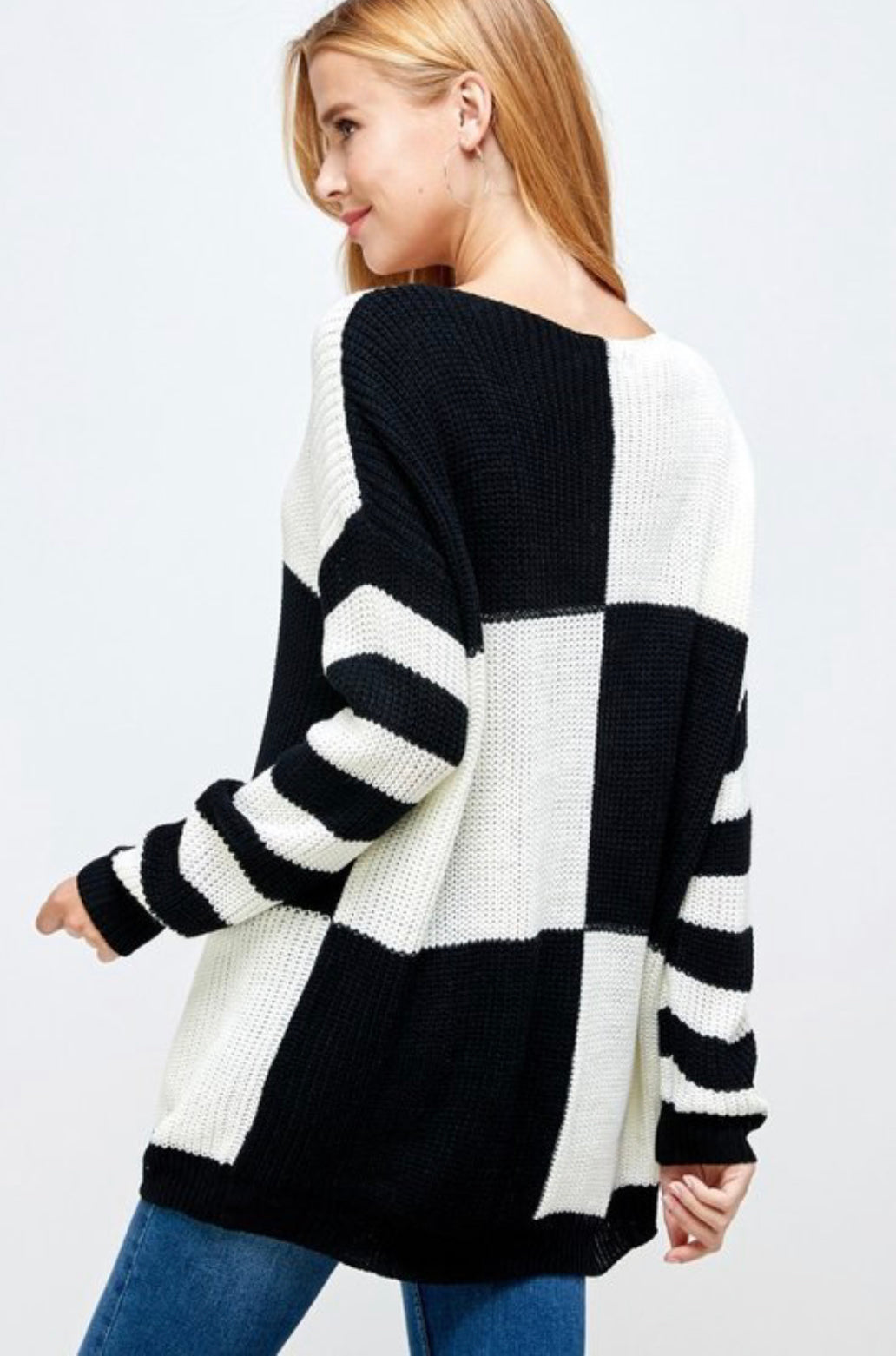 Color Block Sweater(Black & White)